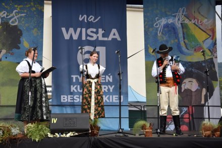 Mała scena Tygodnia Kultury Beskidzkiej w Wiśle